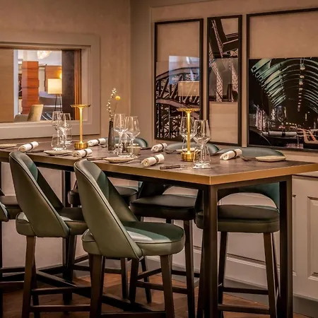 Marriott Szálloda 5*