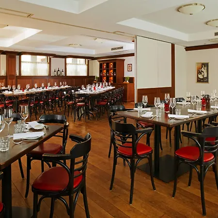 Marriott Szálloda 5*