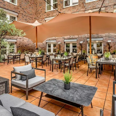 Marriott Szálloda 5*