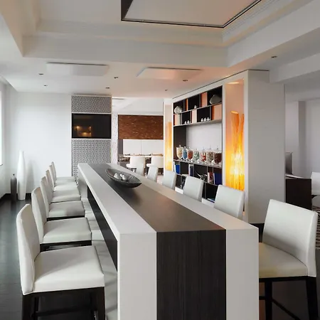 Ξενοδοχείο Marriott 5*