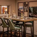 Marriott Hotel 5*
